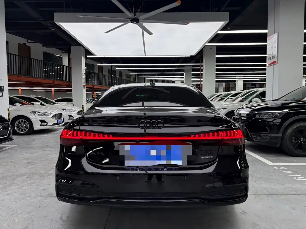 Audi A7L — миниатюра 18