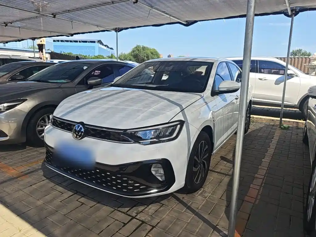 Volkswagen Lavida — миниатюра 2