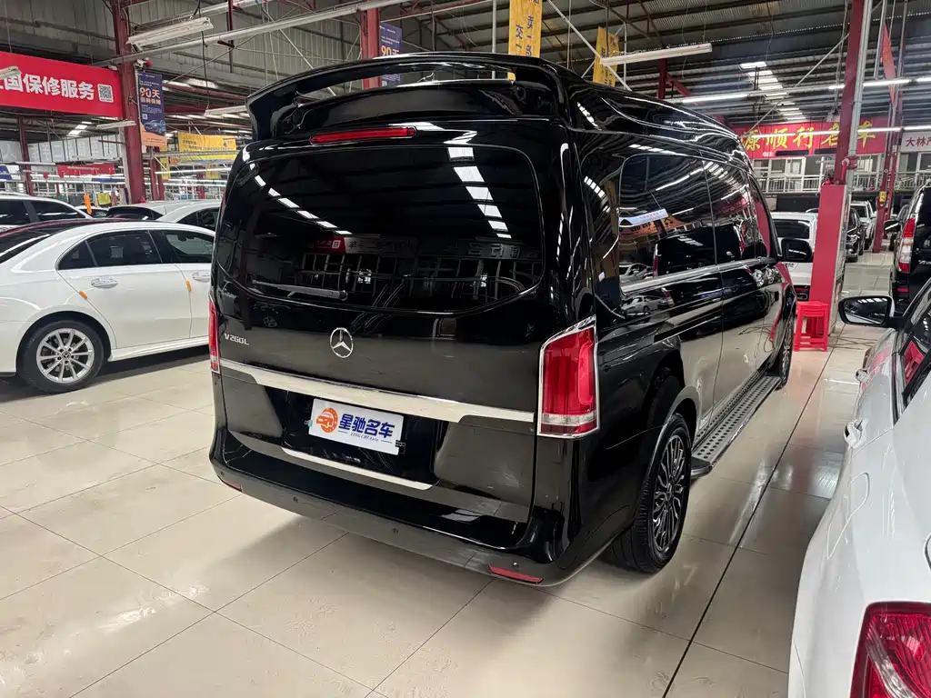 Mercedes-Benz V-Class — миниатюра 19
