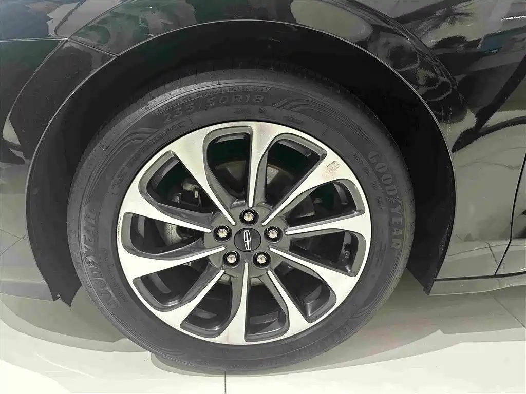 Lincoln Z — миниатюра 5