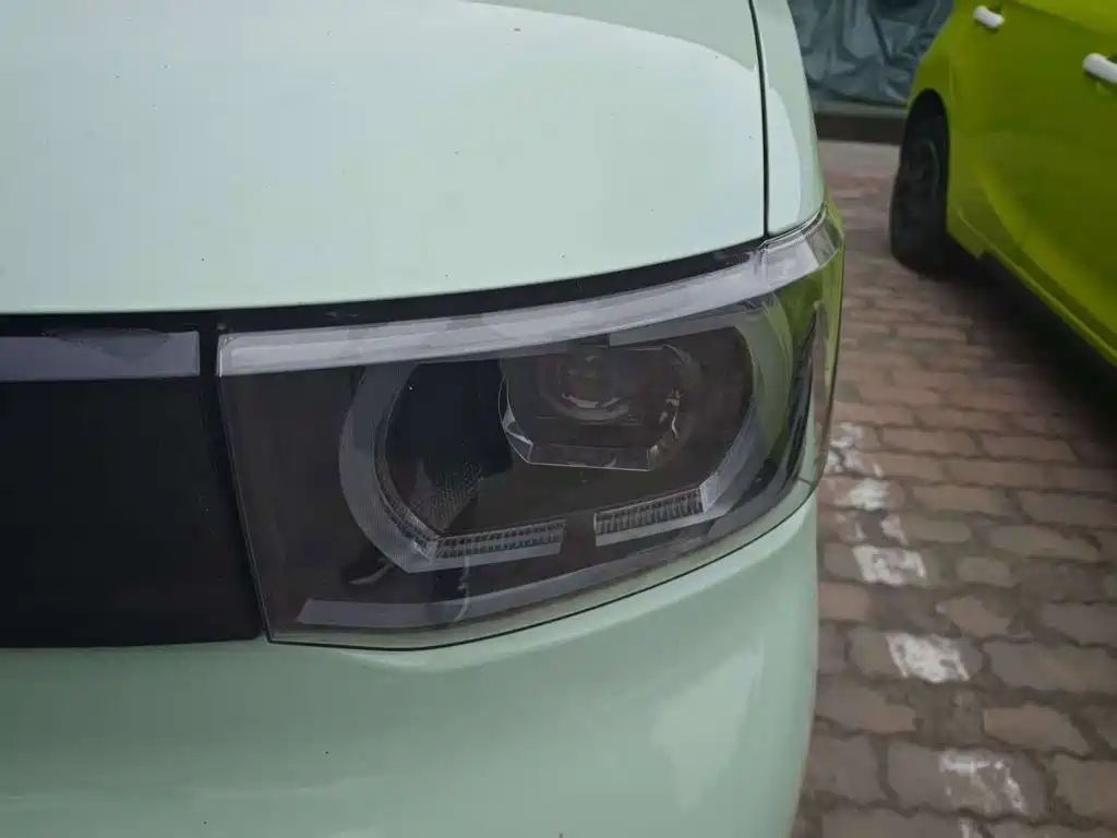 Wuling MINIEV — миниатюра 24