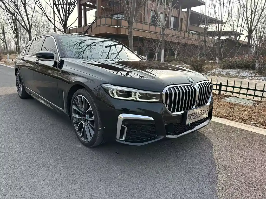 BMW 7 SERIES