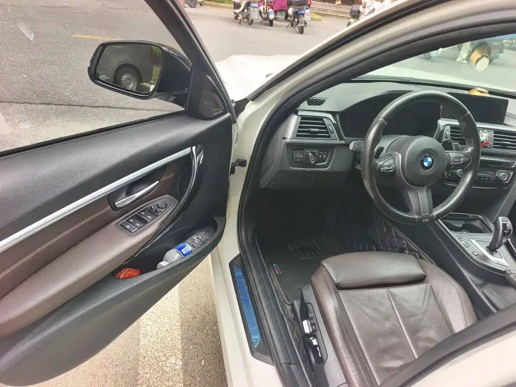 BMW 3 Series — миниатюра 14