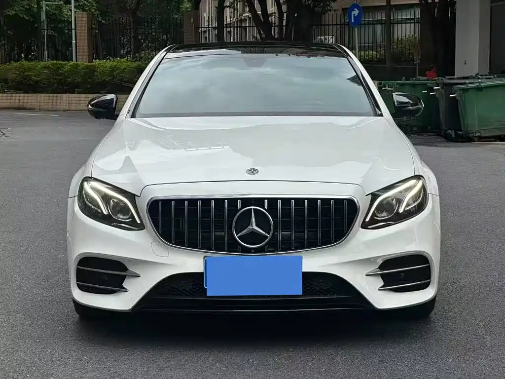 Mercedes-Benz E-Class (Import) — миниатюра 2