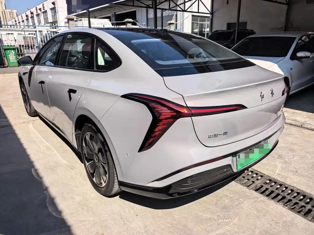 Hongqi Hongqi Tiangong 05 — миниатюра 13