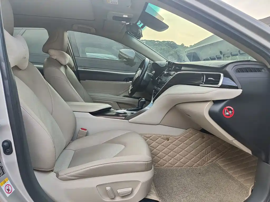 Toyota Camry — миниатюра 15