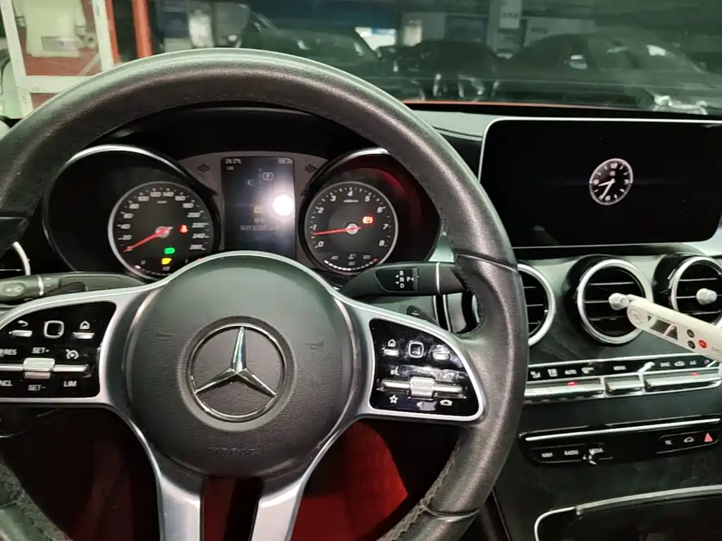 Mercedes-Benz C-Class — миниатюра 14