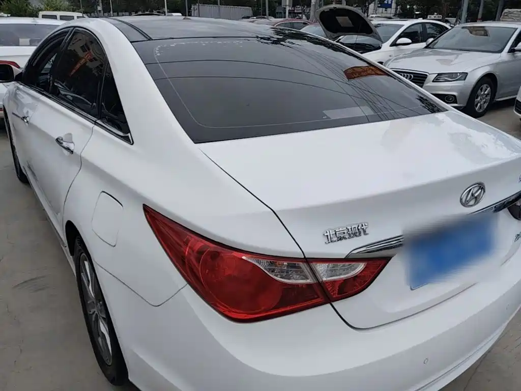 Hyundai Sonata — миниатюра 5