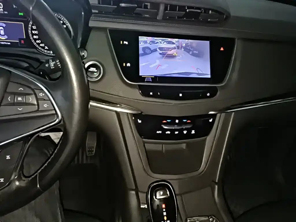 Cadillac XT5 — миниатюра 13