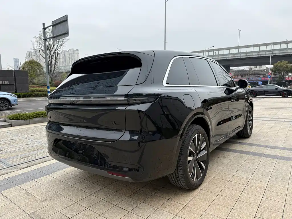 Li Auto IDEAL L6