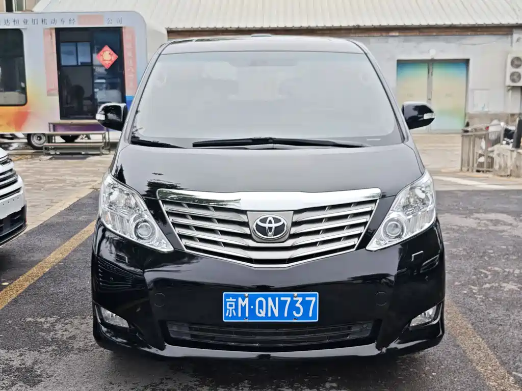 Toyota Alphard 2011 3.5L Luxury