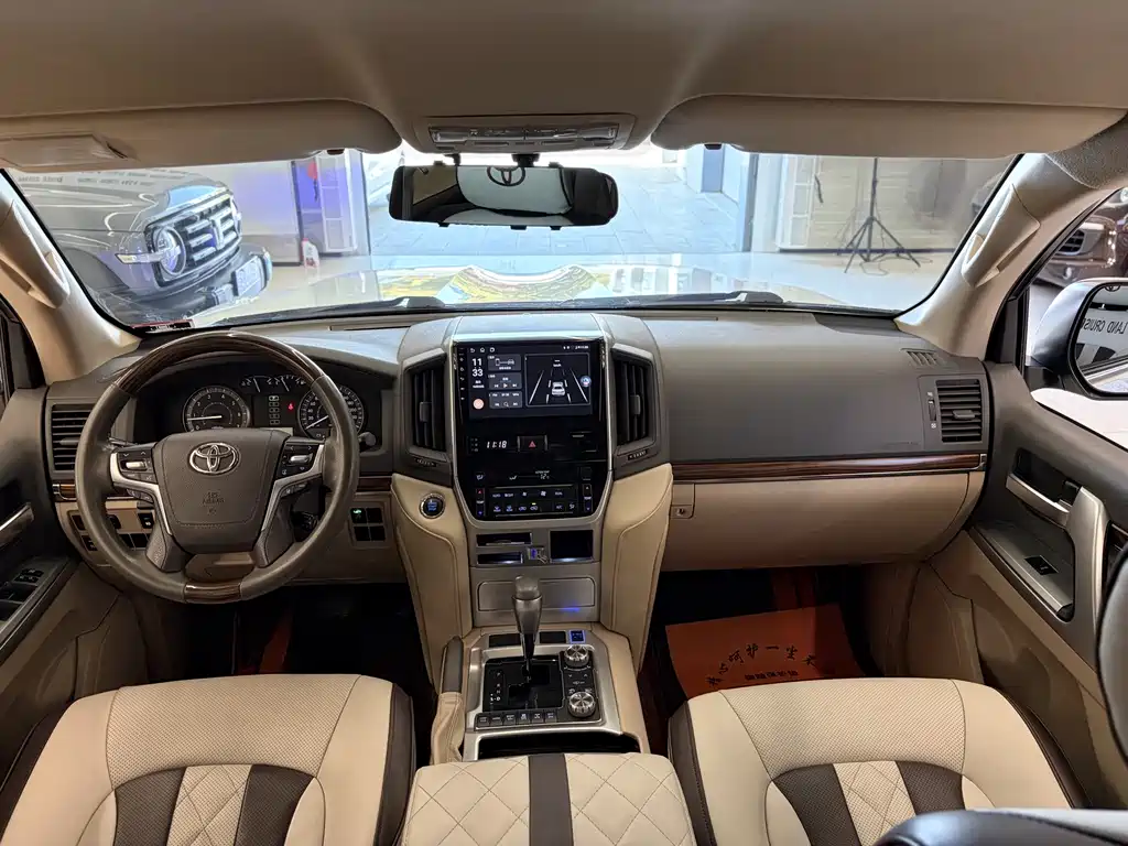 Toyota Land Cruiser — миниатюра 9
