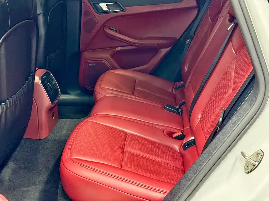 Porsche Macan — миниатюра 20