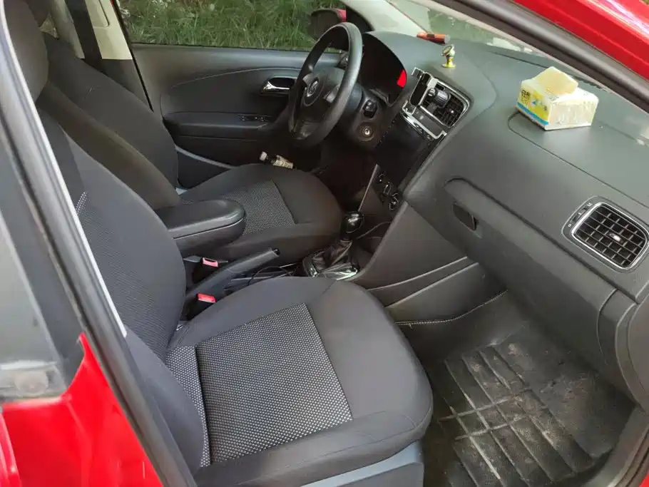 Volkswagen Polo — миниатюра 8
