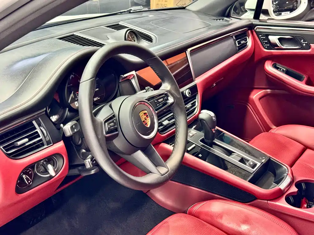 Porsche Macan — миниатюра 24