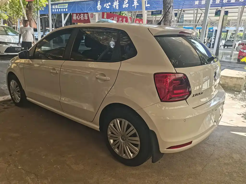 Volkswagen Polo — миниатюра 6