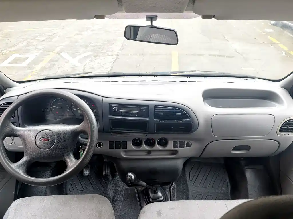 Ford Transit Classic — миниатюра 11