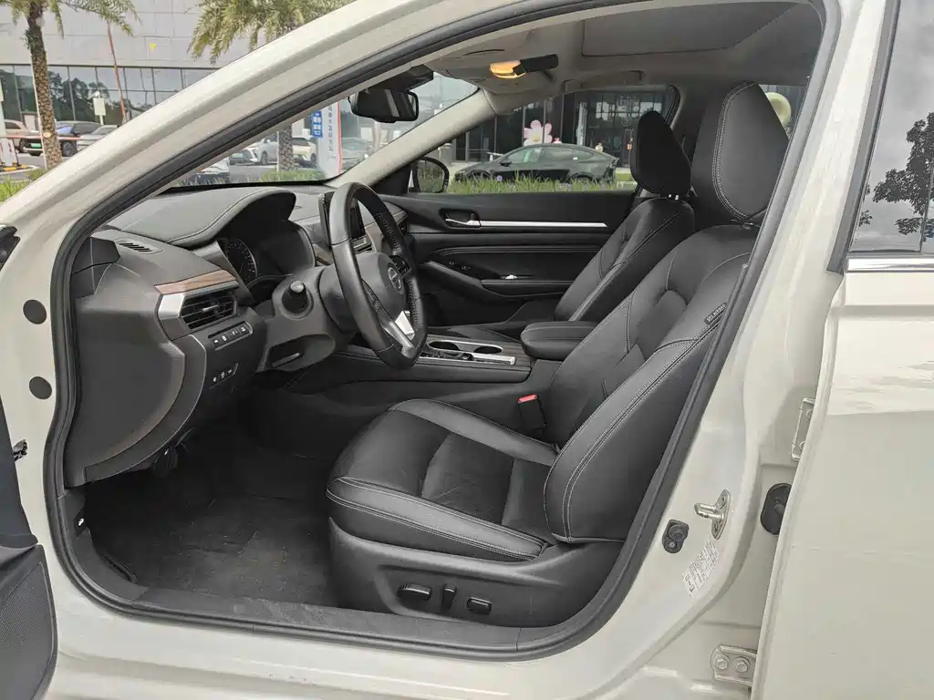 Nissan Teana — миниатюра 8