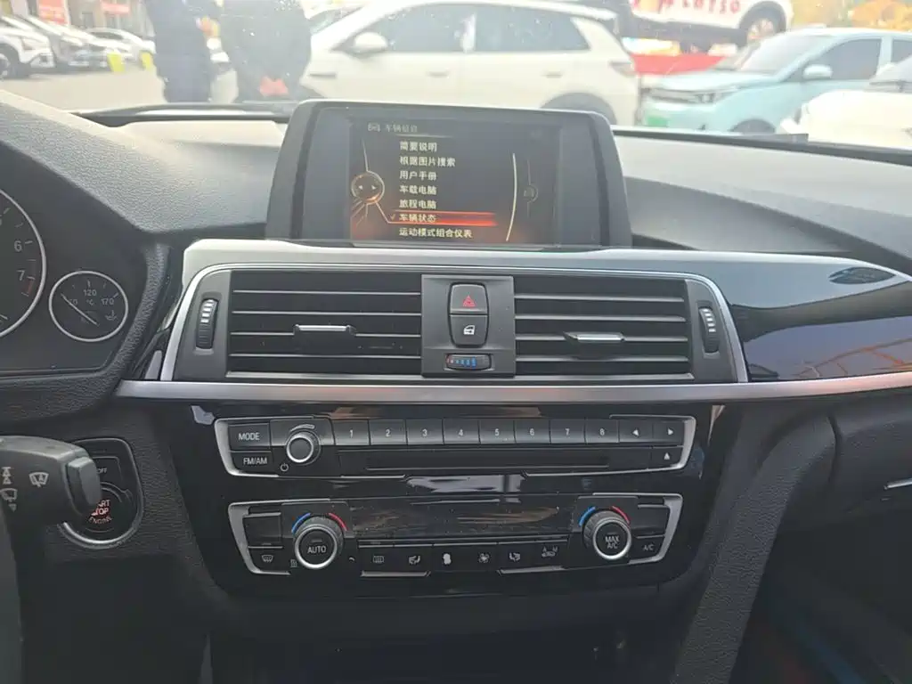 BMW 3 Series — миниатюра 13