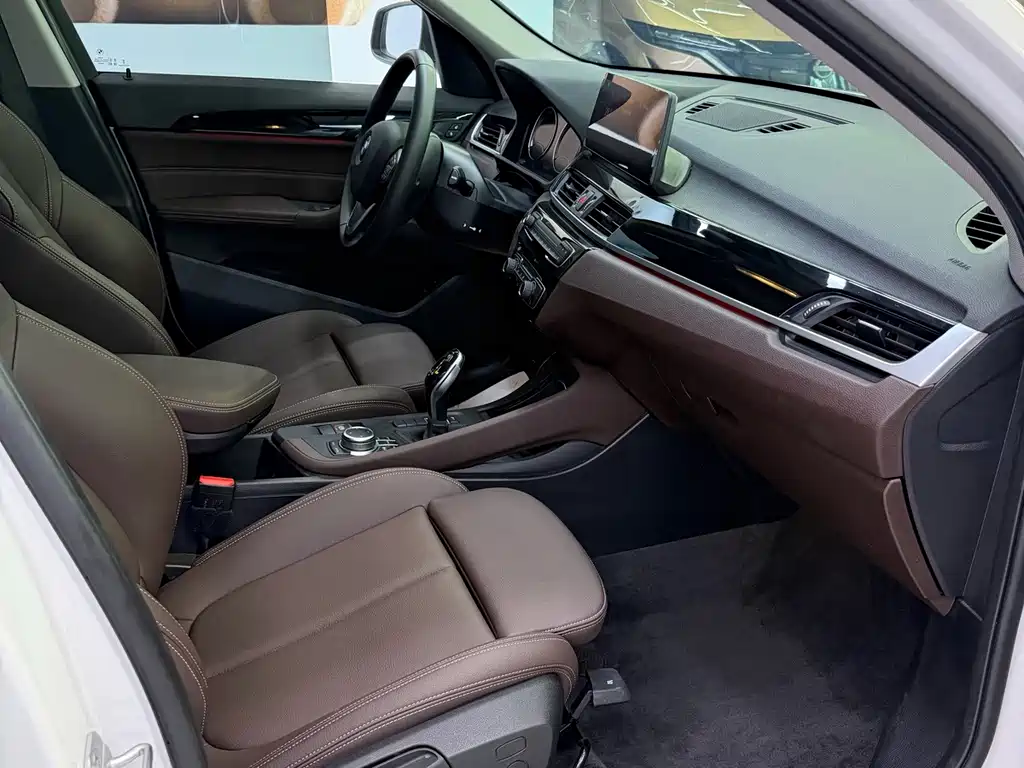 BMW X1 — миниатюра 9