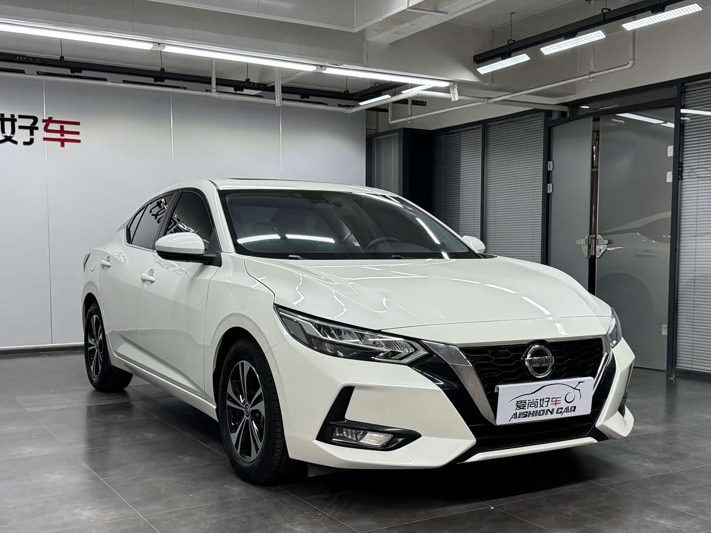 Nissan Sylphy 1.6 л 2023 г. Белый, пробег 49000 км