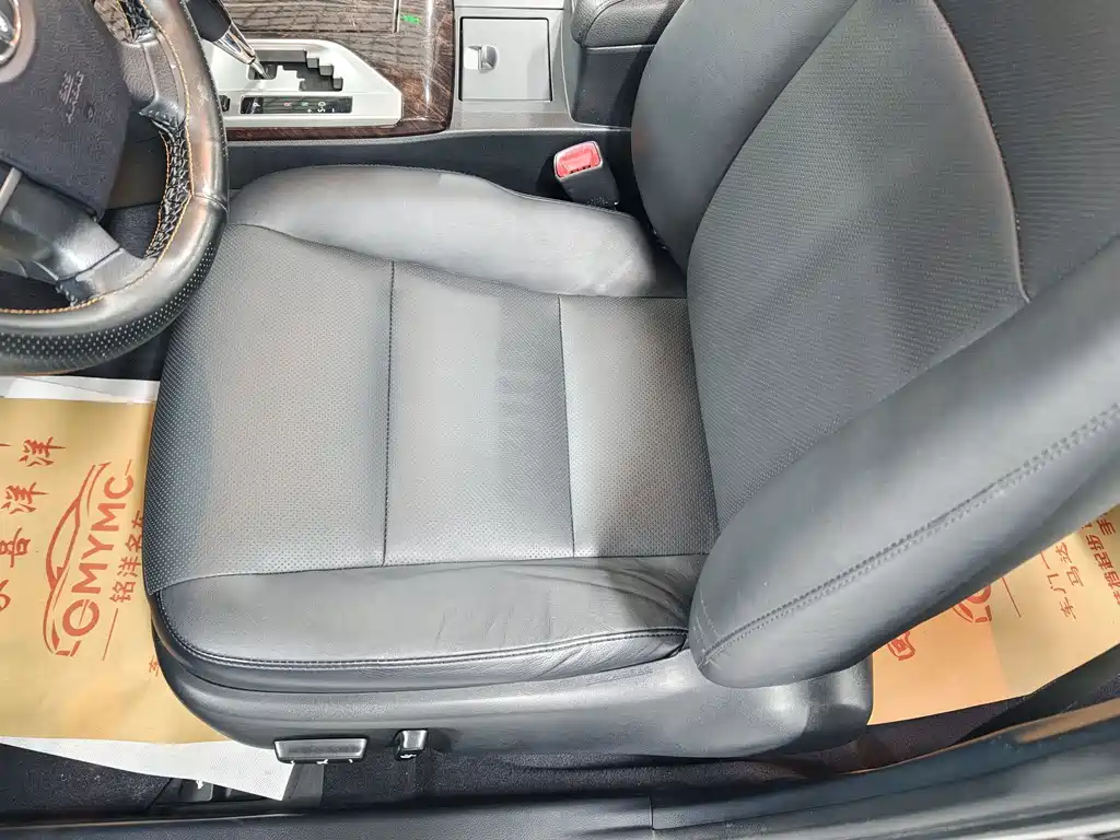 Toyota Camry — миниатюра 13
