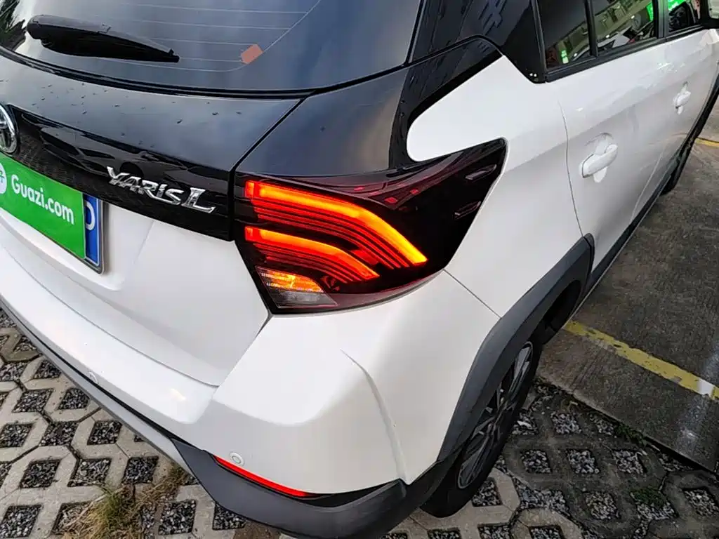 Toyota Yaris L — миниатюра 8