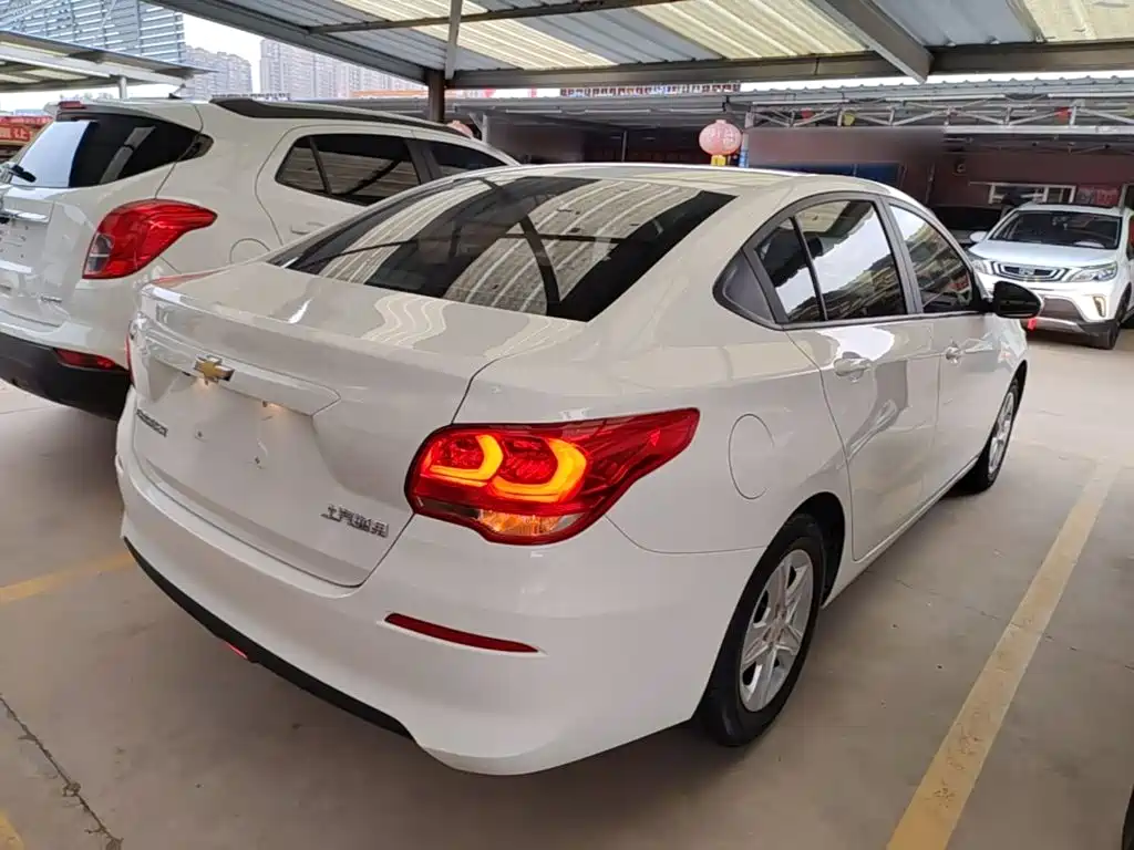 Chevrolet Cavalier — миниатюра 7