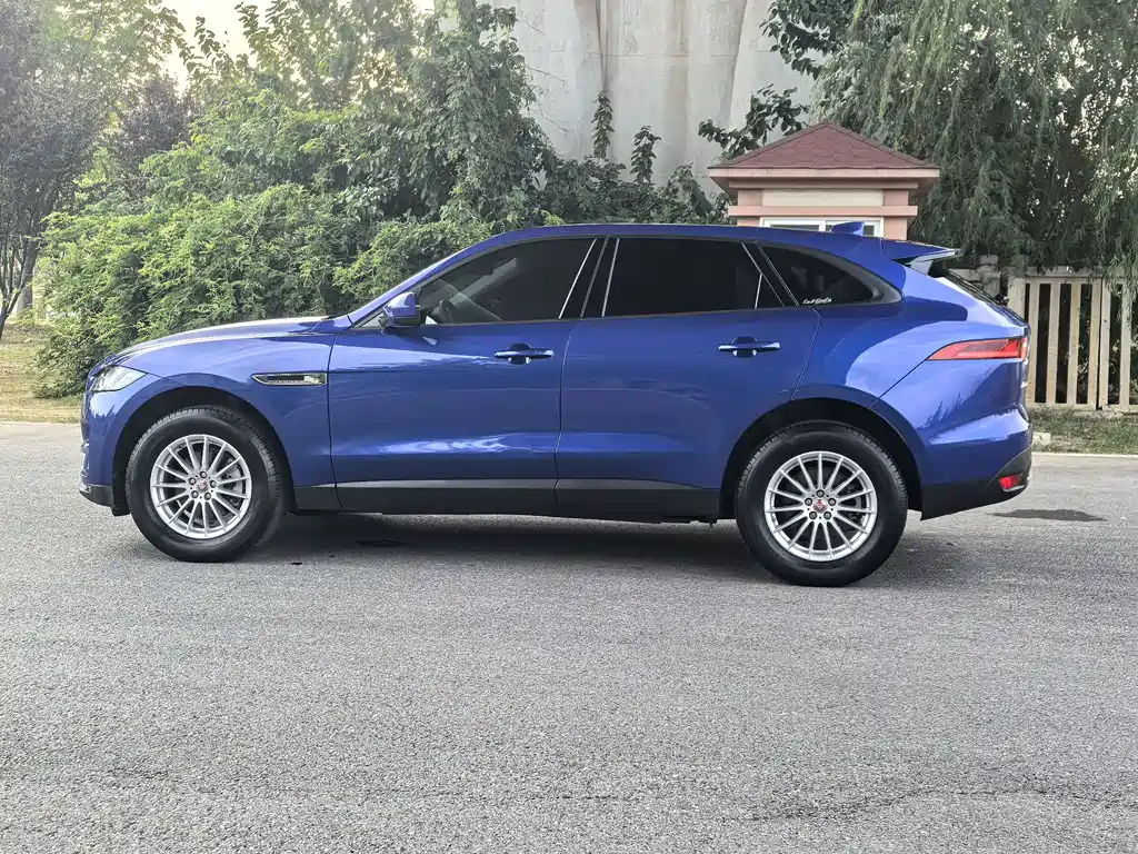 Jaguar F-PACE — миниатюра 3