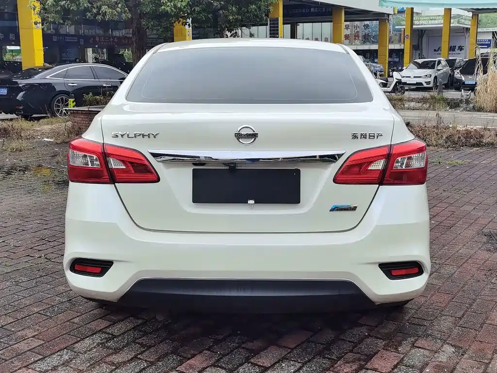 Nissan Sylphy — миниатюра 5
