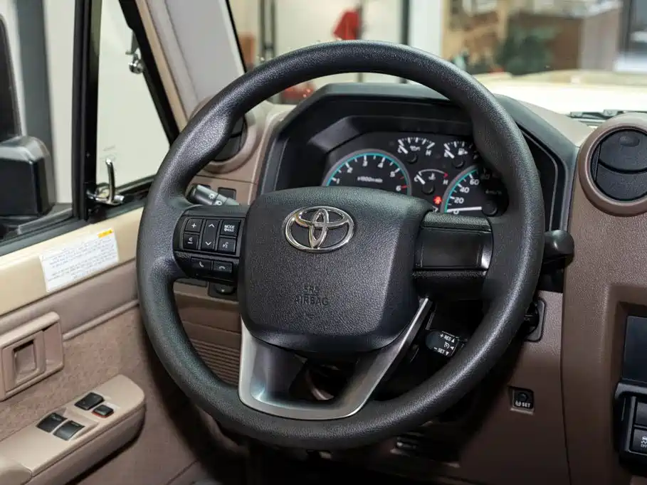 Toyota Land Cruiser — миниатюра 11