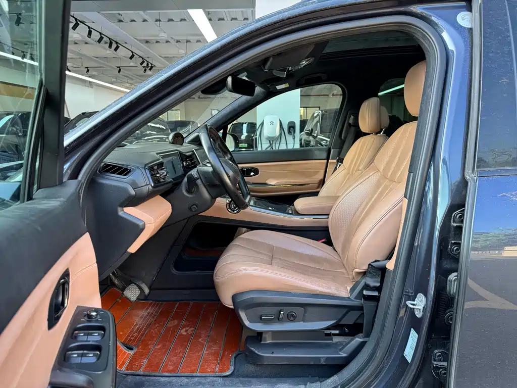 NIO ES8 — миниатюра 15