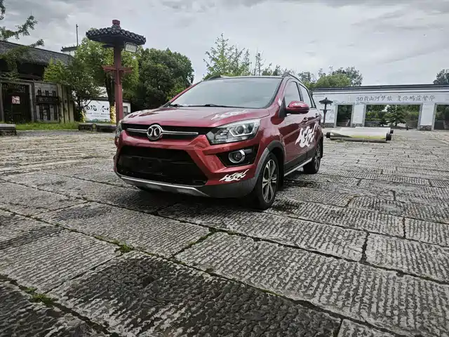 2016 BAIC Senova X25