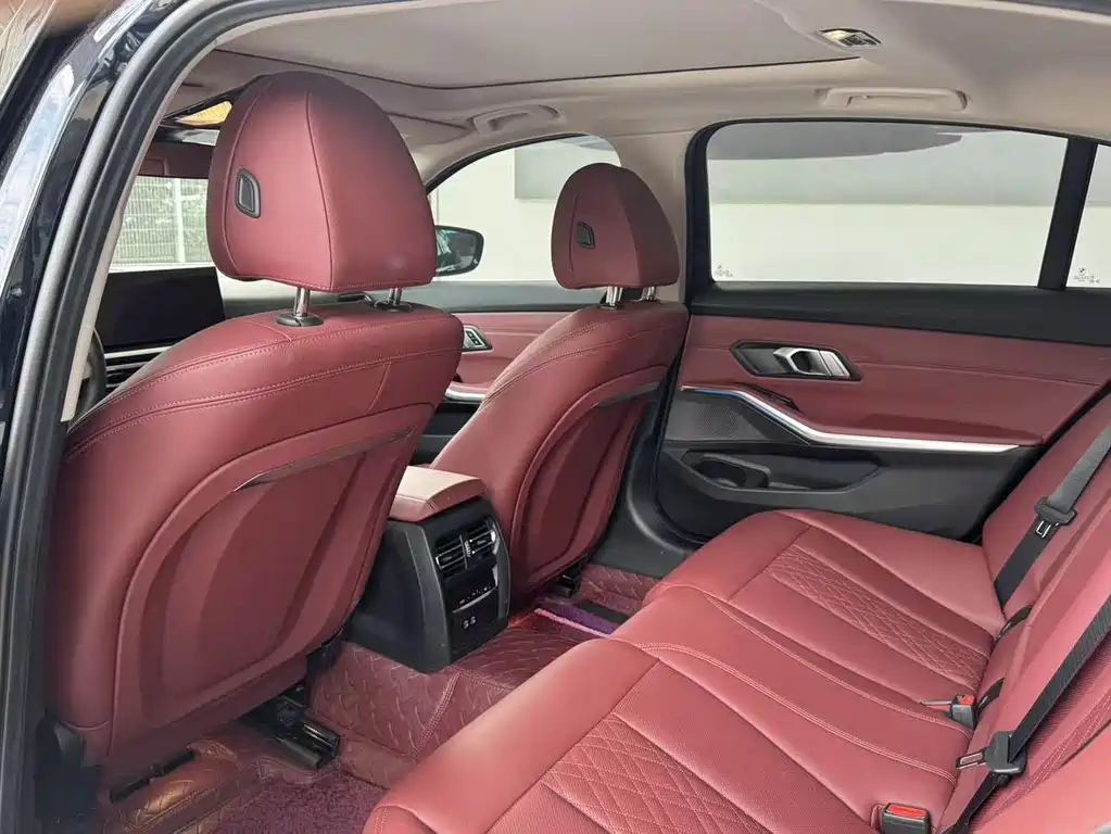 BMW 3 Series — миниатюра 10