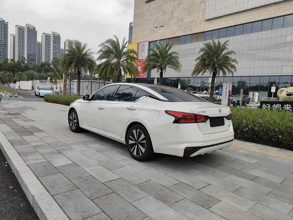 Nissan Teana — миниатюра 5