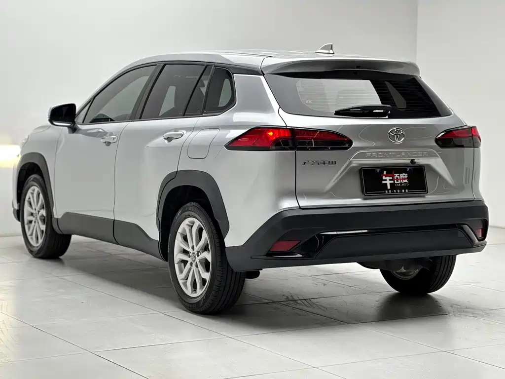Toyota Frontlander — миниатюра 4