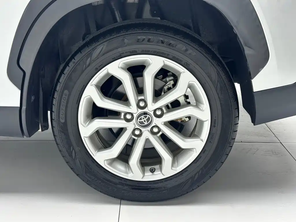 Toyota Frontlander — миниатюра 26
