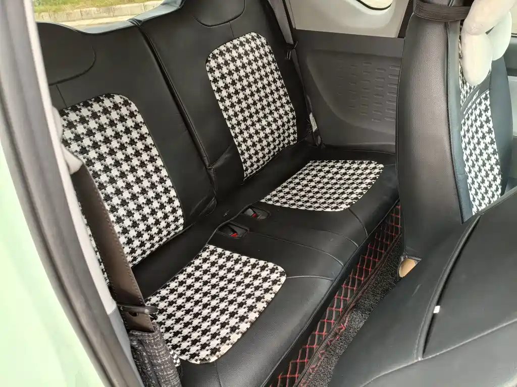 Wuling MINIEV — миниатюра 11