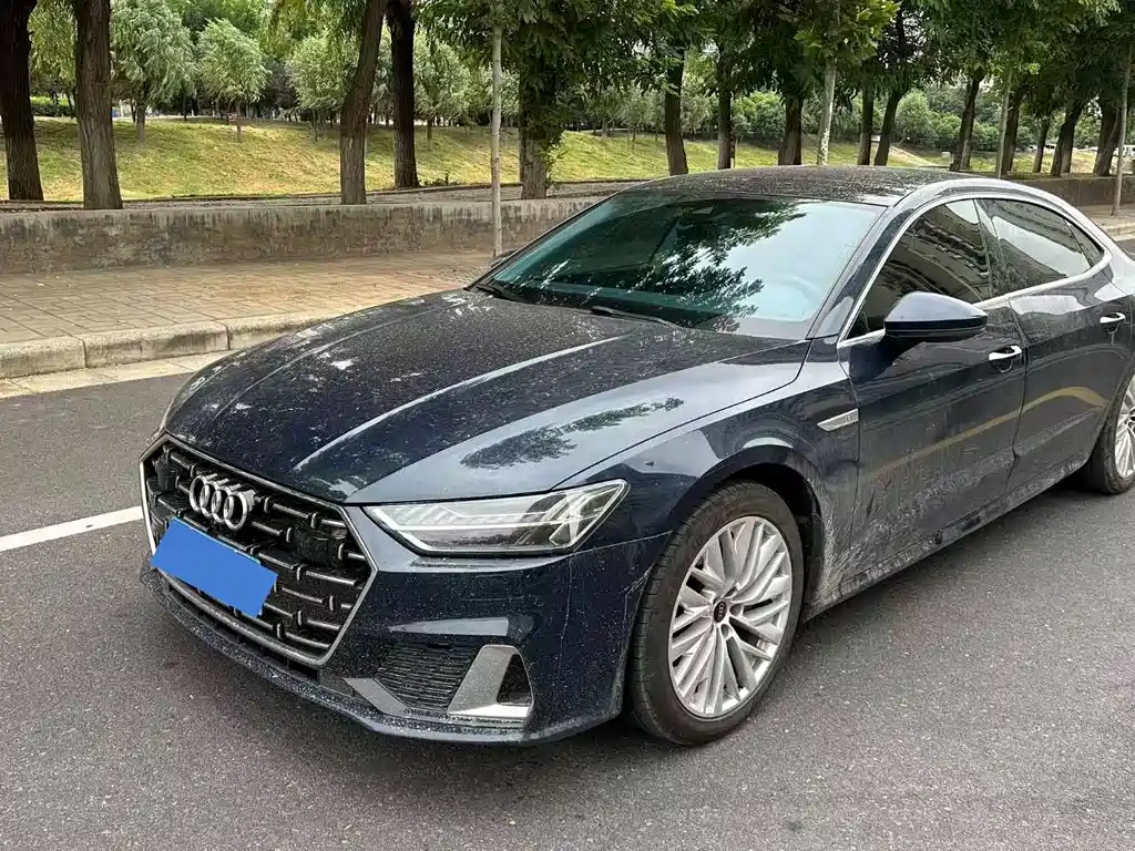 Audi A7L