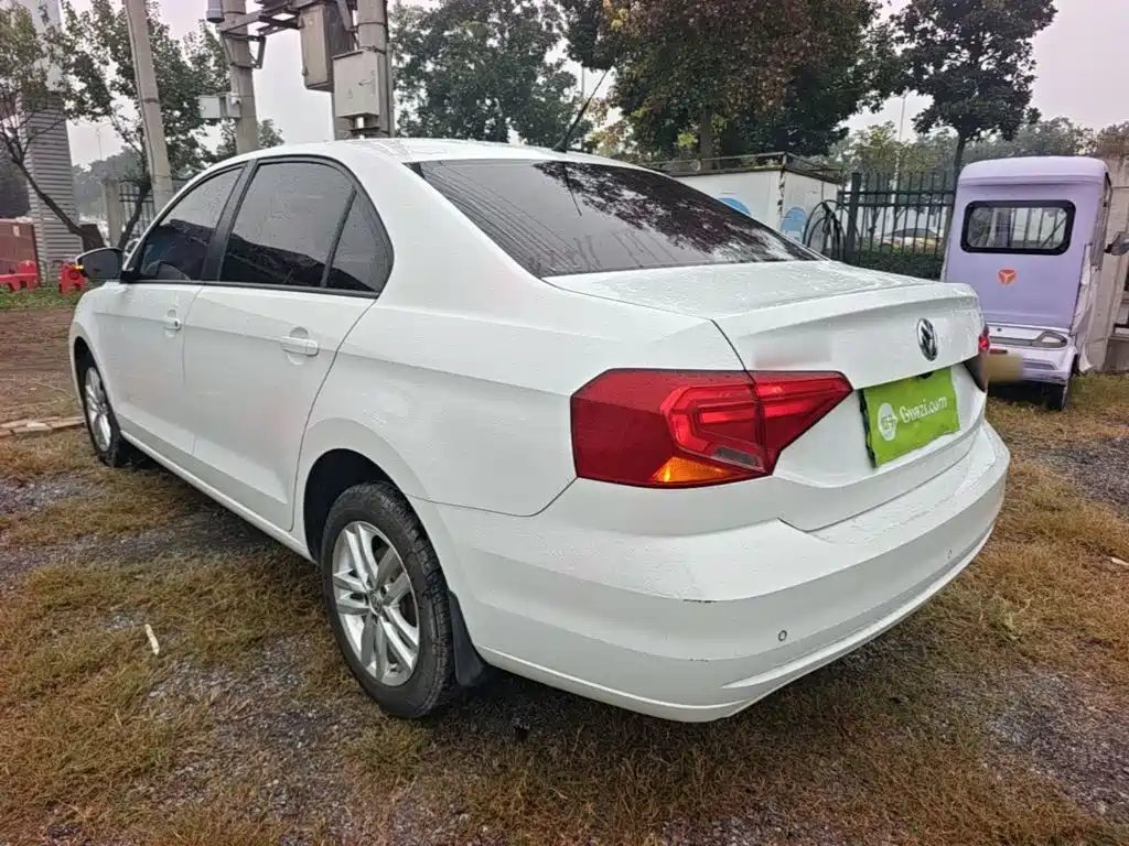 Volkswagen Jetta — миниатюра 5
