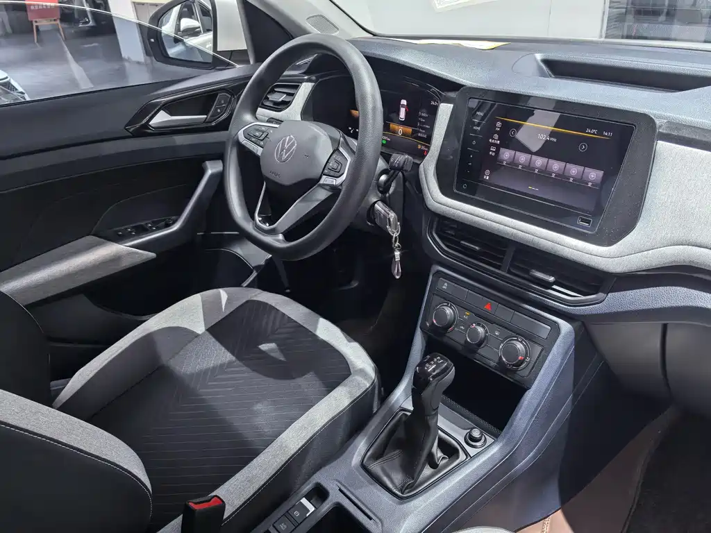 Volkswagen Tharu — миниатюра 8