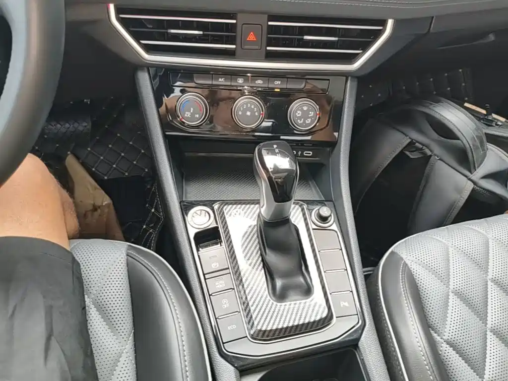 Volkswagen Sagitar — миниатюра 14