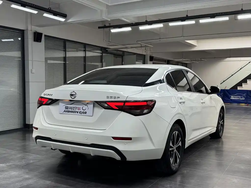 Nissan Sylphy — миниатюра 7