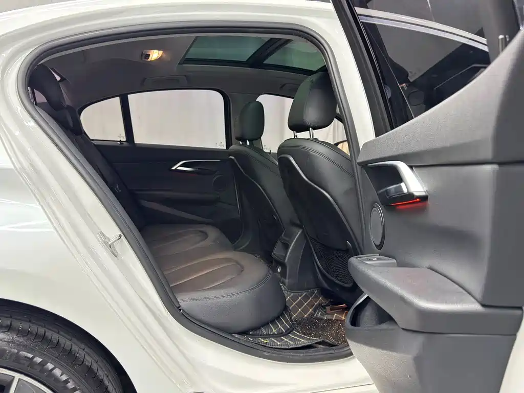 BMW 1 Series — миниатюра 9