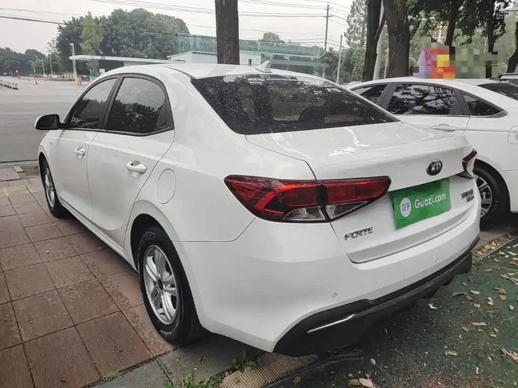 Kia Forte — миниатюра 5