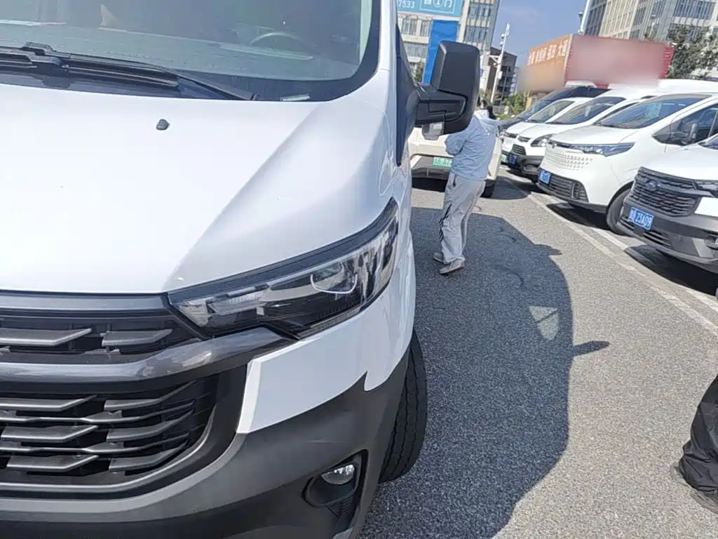 Ford Transit — миниатюра 18