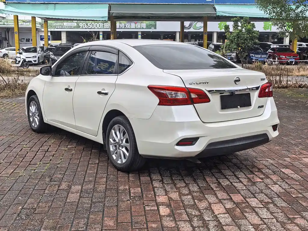 Nissan Sylphy — миниатюра 4