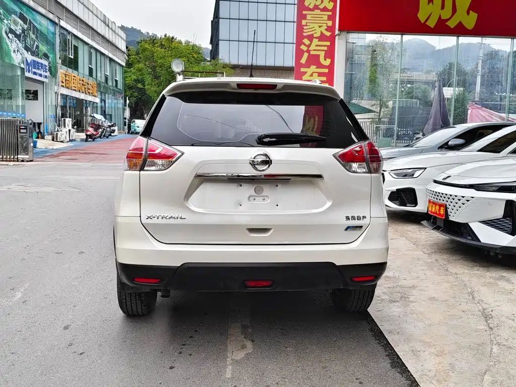 Nissan X-Trail — миниатюра 10