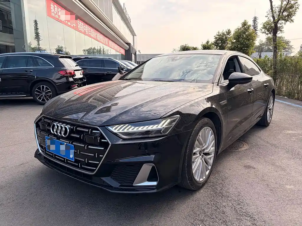 Audi A7L