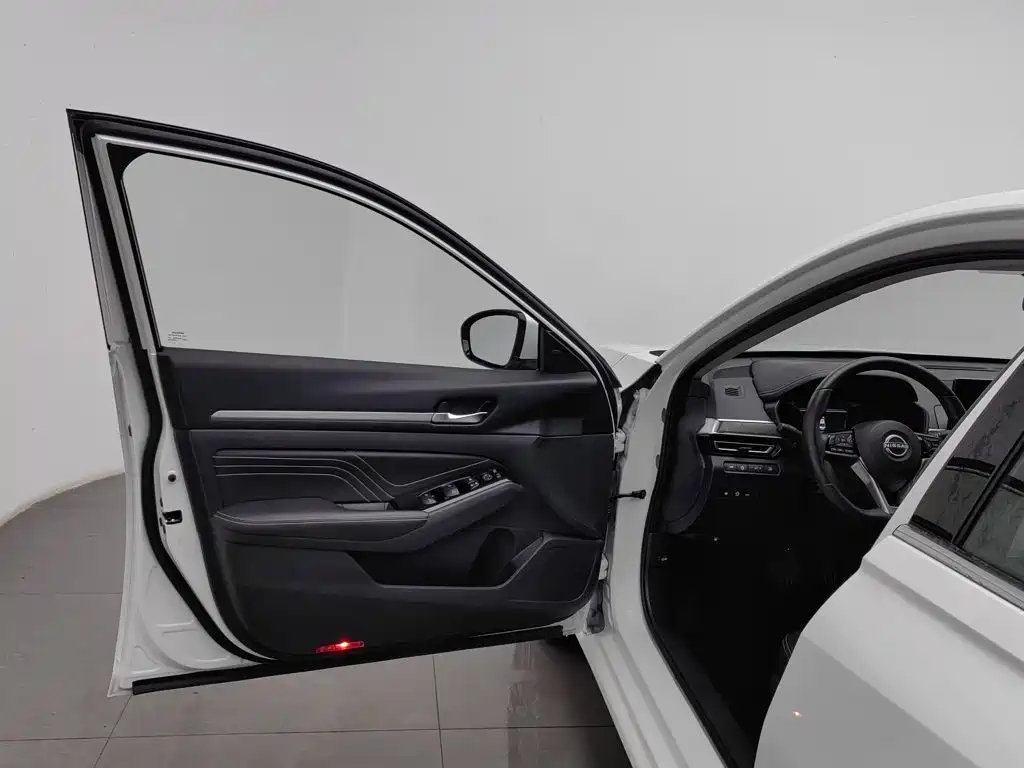 Nissan Teana — миниатюра 8